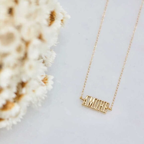 Amore Necklace - Picture 2 of 3